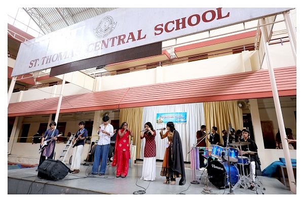 A Splash of Tradition, A Burst of Onam at STCS!